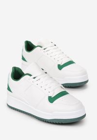 Born2be - Biało-Zielone Sneakersy z Dekoracyjnymi Wstawkami i Perforacją na Nosku Septisa. Okazja: na co dzień. Kolor: biały. Materiał: jeans, bawełna #2