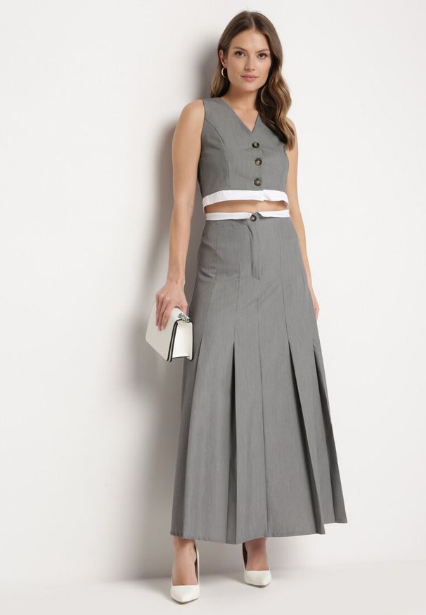 Born2be - Szara Spódnica Maxi Rozkloszowana w Garniturowym Stylu Araxna. Okazja: na co dzień. Kolor: szary. Styl: casual