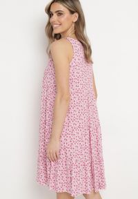 Born2be - Różowa Bawełniana Sukienka w Kwiaty z Falbanką Rissafa. Okazja: na co dzień. Kolor: różowy. Materiał: bawełna. Wzór: kwiaty. Typ sukienki: proste. Styl: casual #3