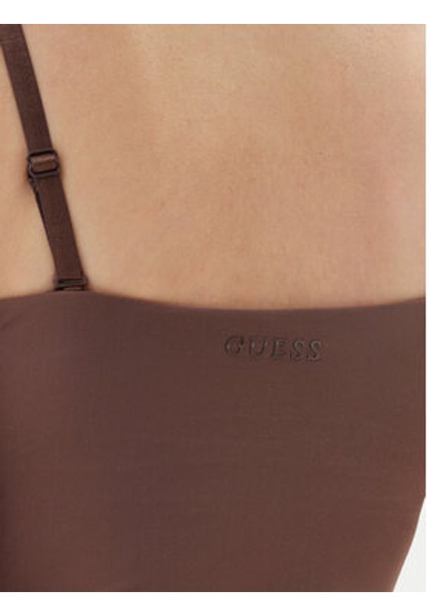 Guess Sukienka codzienna O5GK00 KCDE0 Brązowy Bodycon Fit. Okazja: na co dzień. Kolor: brązowy. Materiał: syntetyk. Typ sukienki: bodycon, proste. Styl: casual