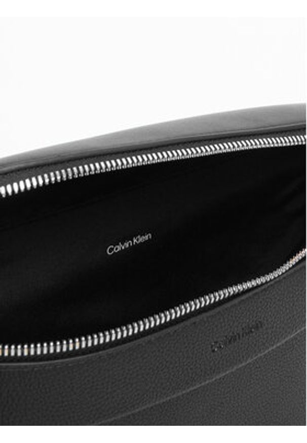 Calvin Klein Saszetka nerka Micro Pebble Waistbag 38 LV04D3002G Czarny. Kolor: czarny. Materiał: skóra