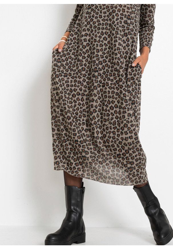 bonprix - Sukienka bombka shirtowa. Kolor: brązowy. Wzór: nadruk. Typ sukienki: bombki. Styl: elegancki. Długość: midi, maxi