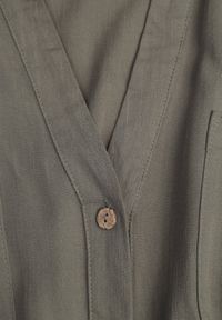 Renee - Zielona Koszulowa Sukienka Utility z Bawełny z Wiązanym Paskiem w Talii Retona. Okazja: na co dzień. Kolor: zielony. Materiał: bawełna. Sezon: lato. Typ sukienki: koszulowe. Styl: boho, glamour, casual #6