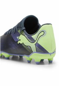 Puma - Młodzieżowe buty piłkarskie FUTURE 7 PLAY FG/AG PUMA. Kolor: biały, wielokolorowy, fioletowy, szary. Materiał: materiał, syntetyk. Szerokość cholewki: normalna. Sport: piłka nożna
