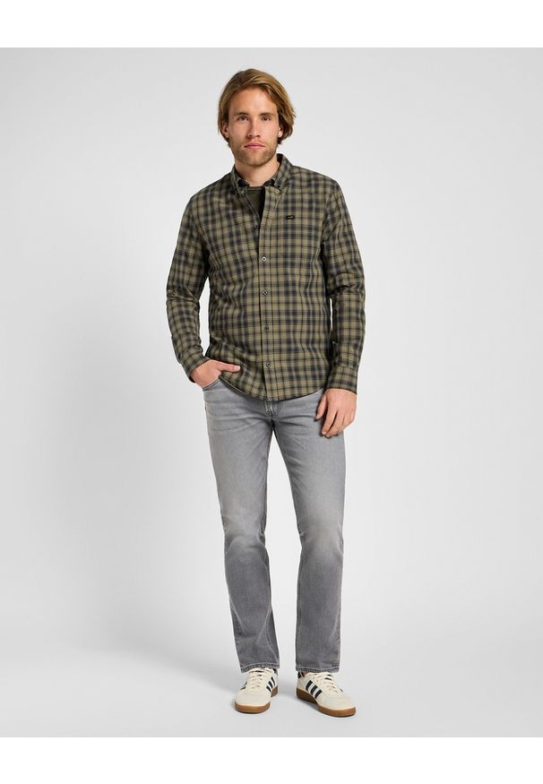 Lee - MESKA KOSZULA LEE BUTTON DOWN GREEN 112355644. Typ kołnierza: button down