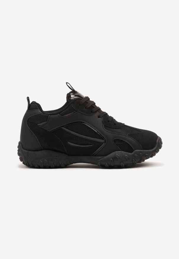 Born2be - Czarne Sneakersy z Ozdobnym Tłoczeniem Pilliana. Okazja: na co dzień. Nosek buta: okrągły. Kolor: czarny. Materiał: jeans. Wzór: aplikacja. Obcas: na platformie