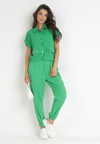 Born2be - Zielony Komplet 2-częściowy z Bluzką i Spodniami Arene. Kolor: zielony. Wzór: aplikacja #4