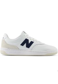 Buty unisex New Balance BB80GRN – białe. Okazja: na co dzień. Kolor: biały. Materiał: guma, skóra, syntetyk, materiał. Szerokość cholewki: normalna