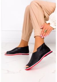 Casu - Czarne sandały zabudowane z zamkiem na pięcie polska skóra casu 4080. Zapięcie: zamek. Kolor: czarny. Materiał: skóra #2