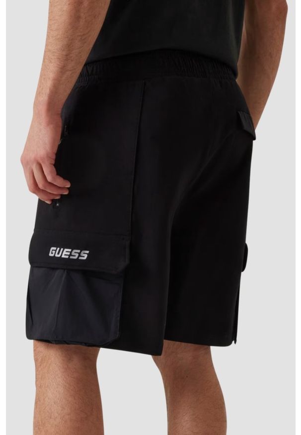 Guess - GUESS Czarne shorty męskie Rubus Cargo, Rozmiar L. Kolor: czarny