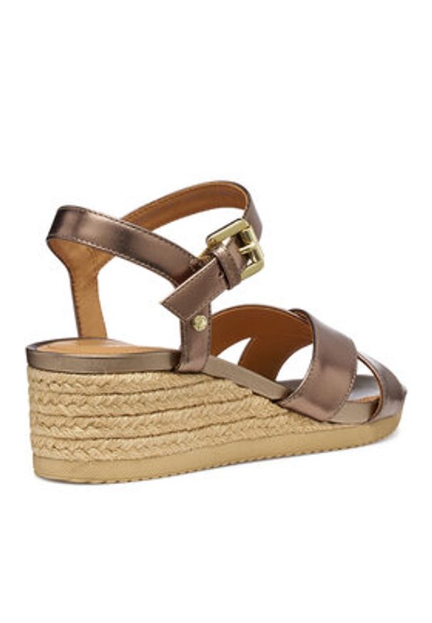 Geox Espadryle D Ischia Corda D02HHC 000CF C5005 Złoty. Kolor: złoty. Materiał: skóra