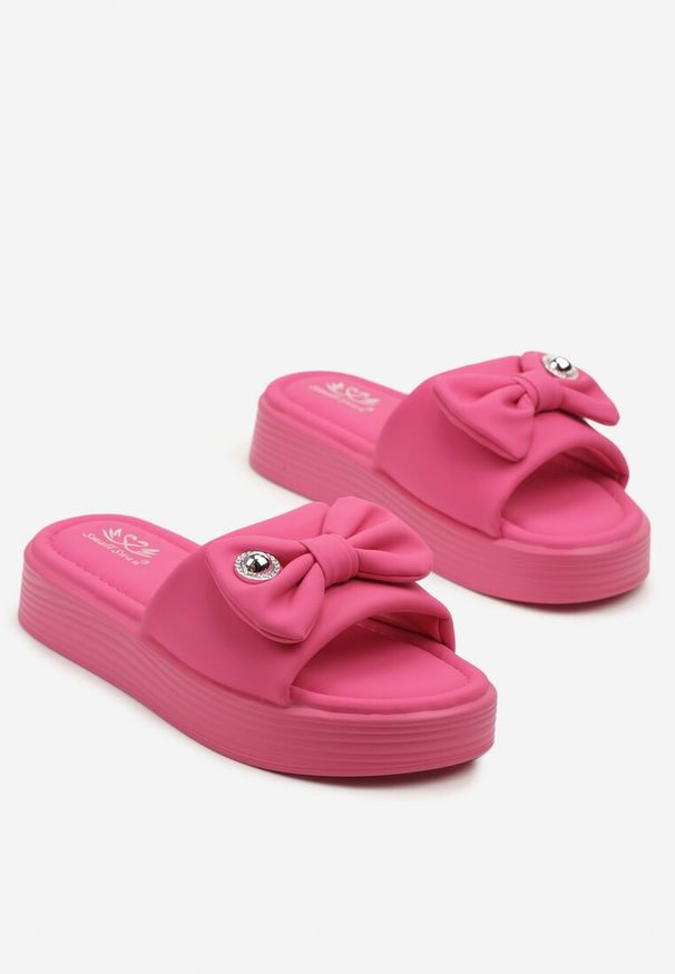 Born2be - Fuksjowe Klapki na Grubej Podeszwie z Kokardką Meradriella. Kolor: różowy. Wzór: aplikacja. Styl: elegancki