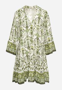 Born2be - Zielona Rozkloszowana Sukienka z Wiskozą w Ornamentalny Wzór Ravapia. Okazja: na co dzień, na spacer. Typ kołnierza: dekolt w kształcie V. Kolor: zielony. Materiał: wiskoza. Sezon: lato. Styl: casual #7