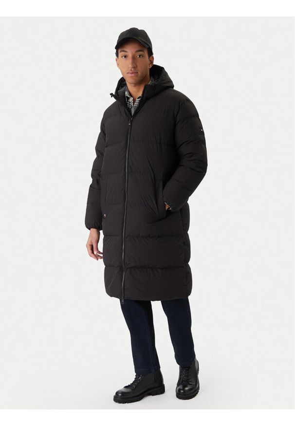 TOMMY HILFIGER - Tommy Hilfiger Kurtka puchowa MW0MW40628 Czarny Regular Fit. Kolor: czarny. Materiał: syntetyk