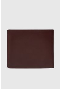 Guess - GUESS Brązowy portfel męski New Bosto Bifold. Kolor: brązowy. Materiał: skóra