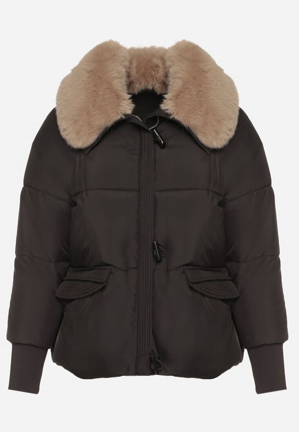 Born2be - Czarna Puchowa Kurtka Pikowana z Futrzanym Kołnierzem Lanivela. Okazja: na co dzień, na spotkanie biznesowe, do pracy. Kolekcja: plus size. Kolor: czarny. Materiał: futro, puch. Styl: biznesowy, casual
