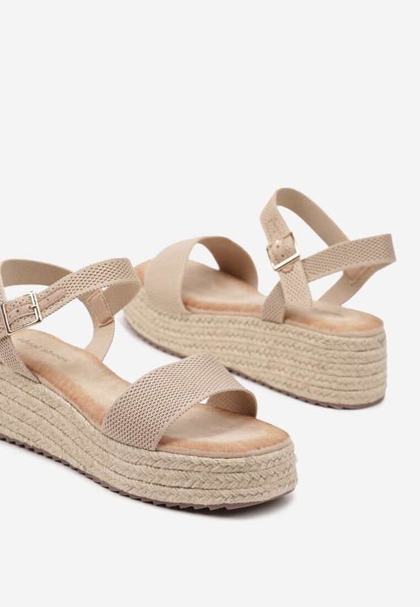 Born2be - Ciemnobeżowe Sandały na Koturnie z Plecioną Platformą Vanesse. Okazja: na co dzień. Kolor: beżowy. Materiał: jeans. Sezon: lato. Obcas: na koturnie. Styl: elegancki, casual