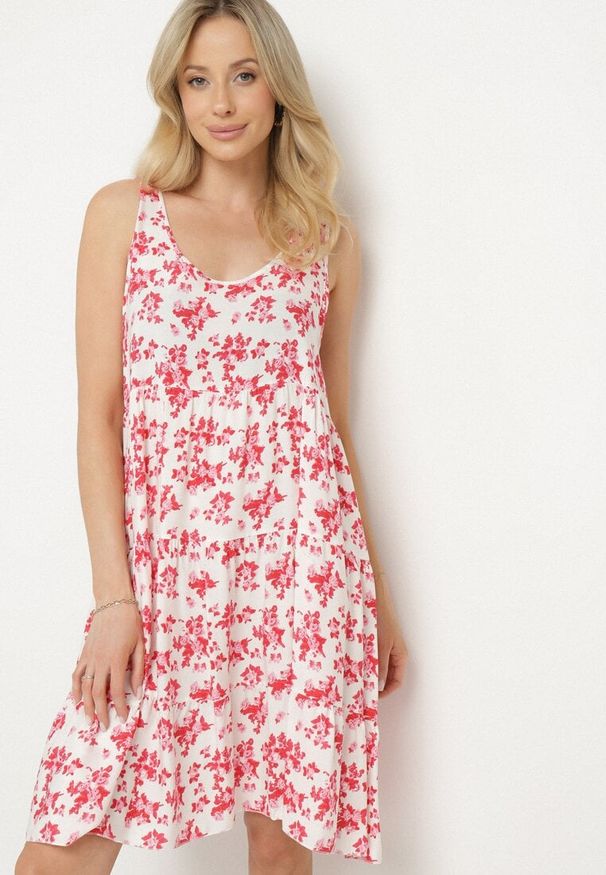 Born2be - Biało-Różowa Rozkloszowana Sukienka z Bawełny z Kwiatowym Wzorem Anniviana. Okazja: na imprezę, na co dzień. Kolor: biały. Materiał: bawełna. Wzór: kwiaty. Typ sukienki: proste. Styl: klasyczny, casual, elegancki