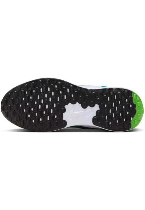Buty do biegania dla dzieci Nike Revolution 7. Zapięcie: sznurówki. Kolor: wielokolorowy, czarny, zielony. Materiał: materiał, syntetyk, tkanina. Szerokość cholewki: normalna. Model: Nike Revolution