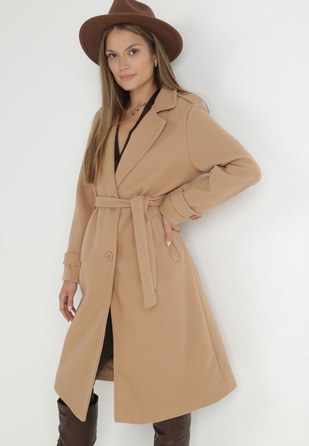 Born2be - Beżowy Płaszcz Jednorzędowy z Paskiem Phaedropis. Okazja: na co dzień. Kolor: beżowy. Materiał: jeans. Długość rękawa: długi rękaw. Długość: długie. Styl: casual, elegancki, klasyczny