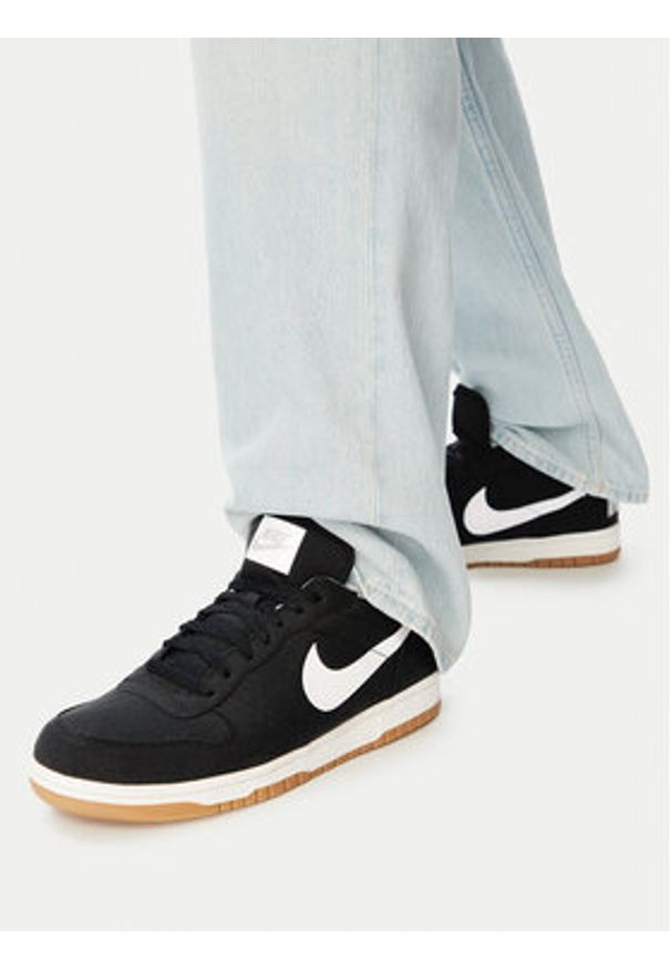 Nike Sneakersy Big Nike Lux Low 854166 Czarny. Kolor: czarny. Materiał: materiał