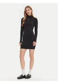 Tommy Jeans Sukienka codzienna Silver Script DW0DW21504 Czarny Slim Fit. Okazja: na co dzień. Kolor: czarny. Materiał: syntetyk. Typ sukienki: proste. Styl: casual #5