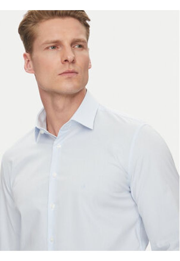 Calvin Klein Koszula K10K114301 Błękitny Slim Fit. Kolor: niebieski. Materiał: bawełna