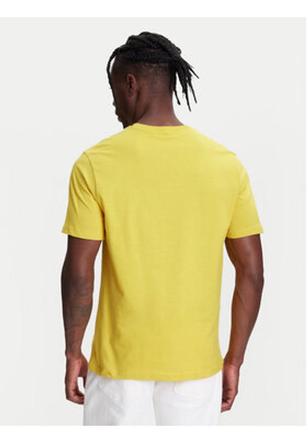 United Colors of Benetton - United Colors Of Benetton T-Shirt 3MI5J1AF7 Żółty Regular Fit. Kolor: żółty. Materiał: bawełna
