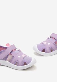 Born2be - Fioletowe Tenisówki z Rzepem Wycięciami i Skórzaną Wkładką Laritessa. Kolor: fioletowy. Materiał: skóra. Wzór: aplikacja