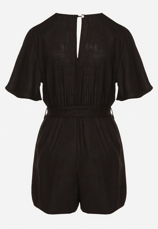 Born2be - Czarny Bawełniany Kombinezon z Kopertowym Dekoltem i Materiałowym Paskiem w Talii Viklie. Kolor: czarny. Materiał: materiał, bawełna. Długość rękawa: krótki rękaw. Długość: krótkie. Styl: elegancki