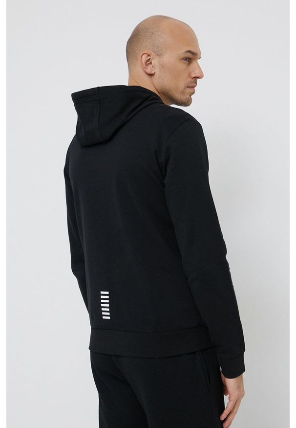 EA7 Emporio Armani Bluza bawełniana męska kolor czarny z kapturem gładka. Okazja: na co dzień. Typ kołnierza: kaptur. Kolor: czarny. Materiał: bawełna. Wzór: gładki. Styl: casual