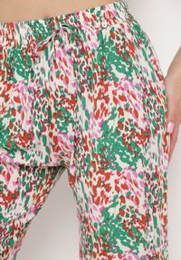 Born2be - Zielono-Różowe Szerokie Spodnie z Wiskozy w Abstrakcyjny Print z Gumką w Pasie Sumiesa. Kolor: zielony. Materiał: wiskoza. Wzór: nadruk #2