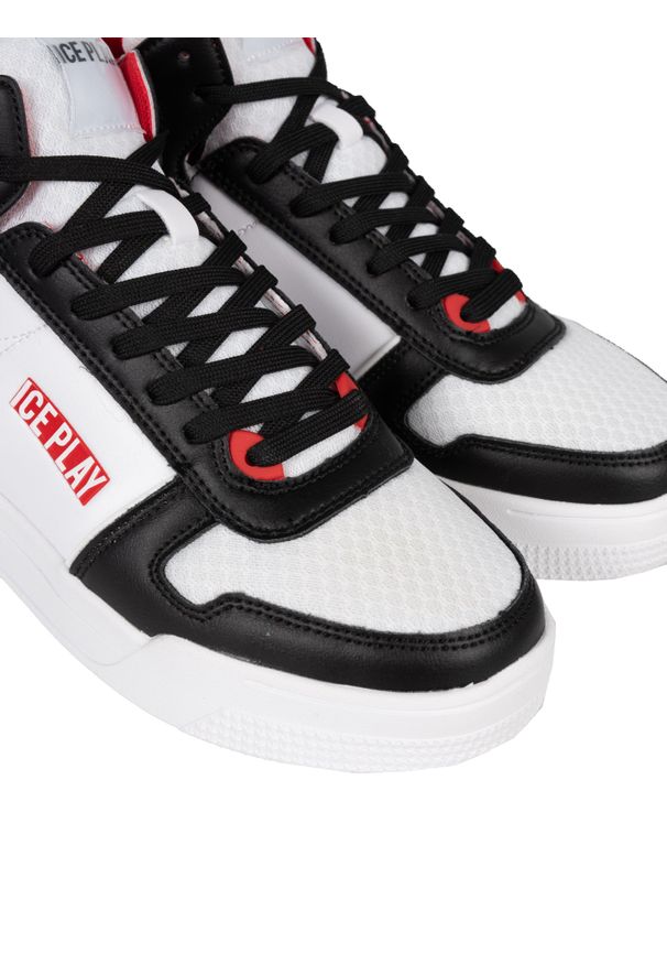 Ice Play Sneakersy | YALE001M3YM1 | Mężczyzna | Czarny, Biały. Okazja: na co dzień, na spacer. Nosek buta: okrągły. Kolor: biały, czarny, wielokolorowy. Materiał: skóra ekologiczna, tkanina. Sport: turystyka piesza