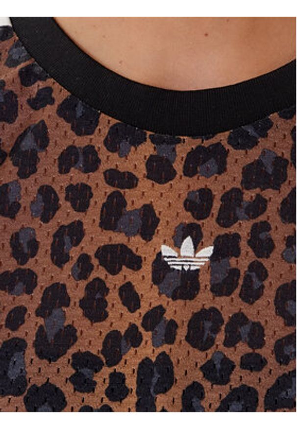 Adidas - adidas Sukienka codzienna Leopard JW7311 Brązowy Regular Fit. Okazja: na co dzień. Kolor: brązowy. Materiał: syntetyk. Typ sukienki: proste. Styl: casual