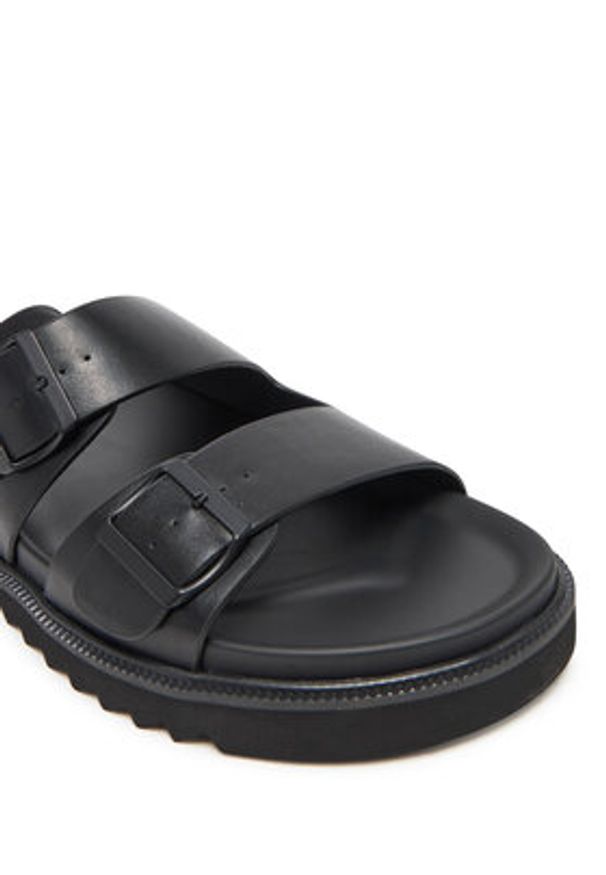 Replay - REPLAY Klapki GMF5Z .000.C0001S Czarny. Kolor: czarny. Materiał: skóra