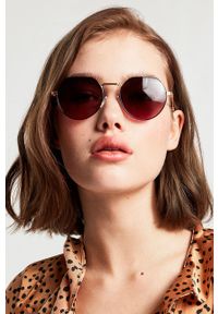 Hawkers Okulary przeciwsłoneczne damskie kolor różowy. Kształt: owalne. Kolor: różowy #5