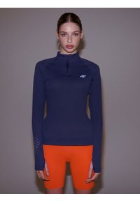 4f - 4F Longsleeve do biegania w terenie szybkoschnący damski - ciemny szary L. Typ kołnierza: kołnierzyk stójkowy. Kolor: szary. Materiał: dzianina, włókno, materiał, syntetyk. Długość rękawa: długi rękaw. Długość: długie. Wzór: ze splotem. Sport: fitness