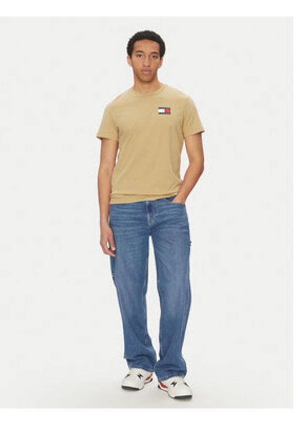 Tommy Jeans T-Shirt Essential DM0DM20740 Beżowy Slim Fit. Kolor: beżowy. Materiał: bawełna