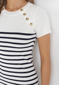 Born2be - Biała Dopasowana Sukienka Mini z Ozdobnymi Guzikami przy Dekolcie Zanitia. Okazja: na co dzień. Kolor: biały. Styl: casual. Długość: mini #5