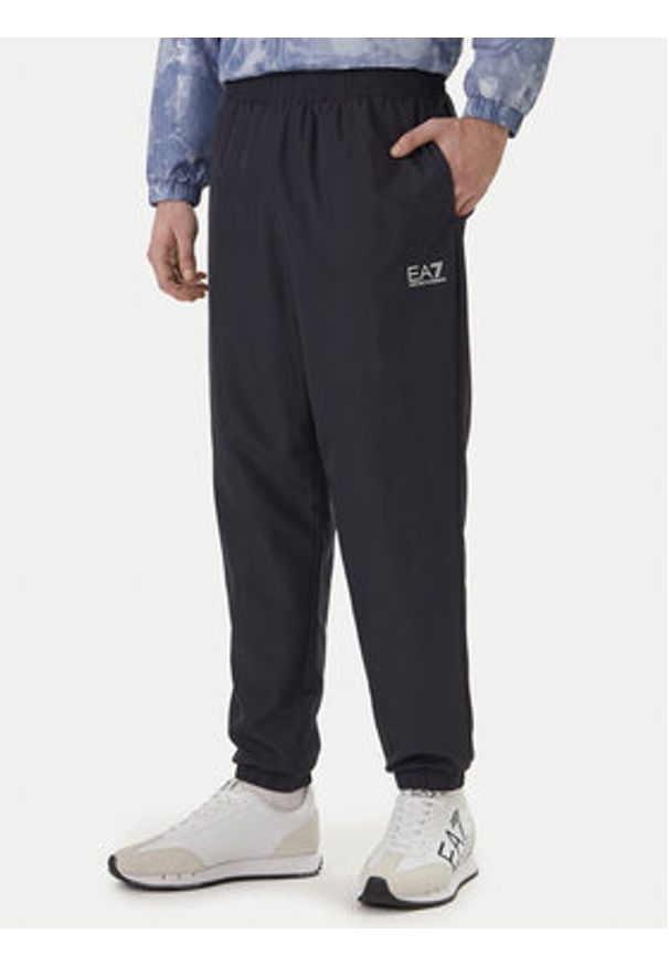 EA7 Emporio Armani Dres 7M001534 AF12948 F9071 Niebieski Regular Fit. Kolor: niebieski. Materiał: syntetyk