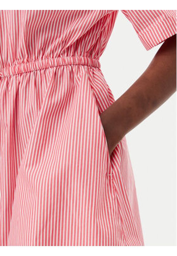 Tommy Jeans Sukienka koszulowa DW0DW20617 Różowy Regular Fit. Kolor: różowy. Materiał: bawełna. Typ sukienki: koszulowe