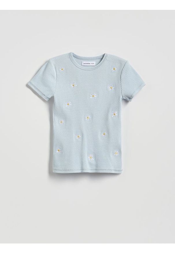 Reserved - Bawełniany t-shirt z haftem - jasnoniebieski. Kolor: niebieski. Materiał: bawełna. Wzór: haft