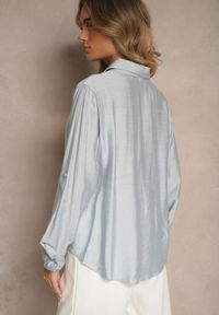 Renee - Jasnoniebieska Koszula o Kroju Oversize z Podpinanymi Rękawami Jenitta. Okazja: na co dzień. Kolor: niebieski. Materiał: jeans. Styl: elegancki, casual #4