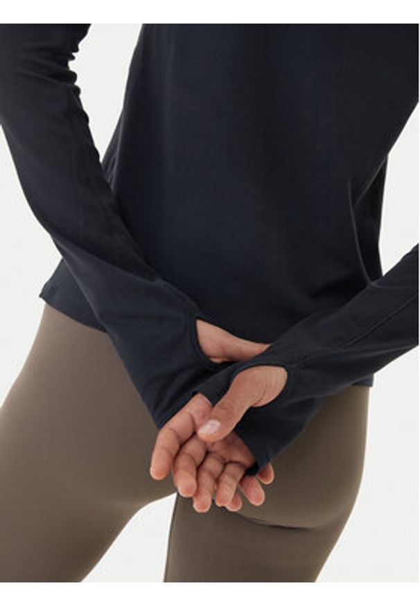 GIRLFRIEND COLLECTIVE - Girlfriend Collective Koszulka techniczna Reset 3054 Czarny Slim Fit. Kolor: czarny. Materiał: syntetyk