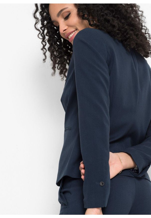 bonprix - Żakiet z kieszeniami z lamówką, petite. Kolekcja: petite. Kolor: niebieski. Długość: krótkie. Styl: elegancki