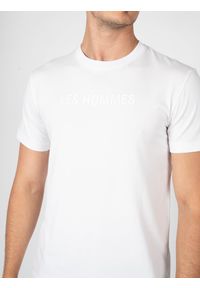 Les Hommes T-Shirt "LH Logo" | LBT1026700F | Mężczyzna | Biały. Kolor: biały. Materiał: bawełna, elastan. Wzór: nadruk. Styl: klasyczny, elegancki #2