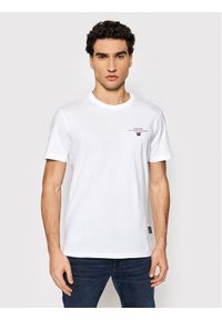 Napapijri T-Shirt Selbas NP0A4GBQ Biały Regular Fit. Kolor: biały. Materiał: bawełna #1