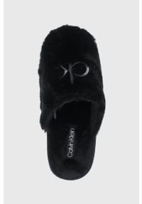 Calvin Klein Kapcie kolor czarny. Nosek buta: okrągły. Kolor: czarny. Materiał: materiał, guma. Wzór: gładki #5