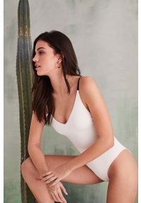 Women Secret - women'secret strój kąpielowy Beach Club kolor biały lekko usztywniona miseczka. Kolor: biały. Materiał: włókno, materiał #6
