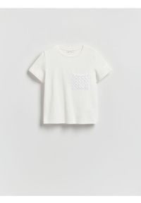 Reserved - T-shirt z kieszonką - złamana biel. Materiał: bawełna, dzianina #1